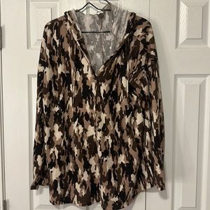 Sew in Love Brown Camo V Neck Relaxed Fit Long Sleeve Hoodie with Thumb Holes XL